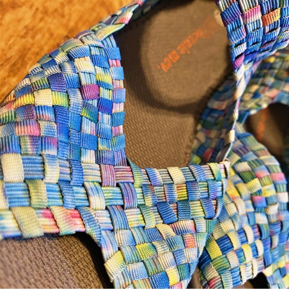 Bernie Mev Cuddly Woven Mary Jane Flats BlueMulti Color Women's Size 39/8.5 - Picture 4 of 10